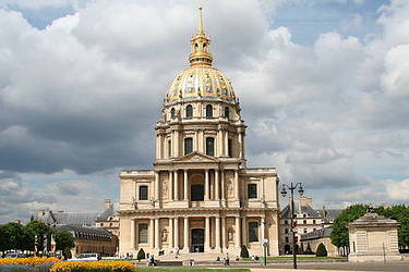 ‘L'hôtel national des invalides’ is what the French call Les Invalides –