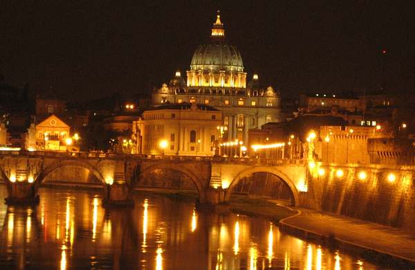 Sankt Peter at night