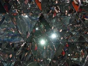 Die Swarovski Kristallwelten in Wattens bergen prachtvolle Schtze aus Kristall.
