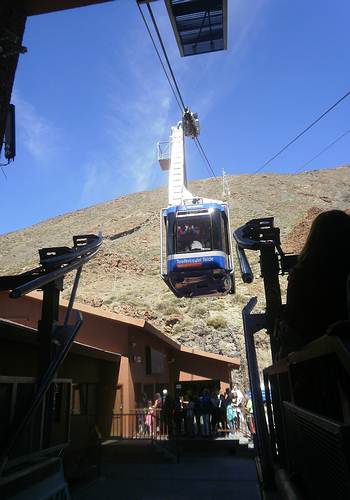 Mit der Seilbahn auf den Vulkan Teide