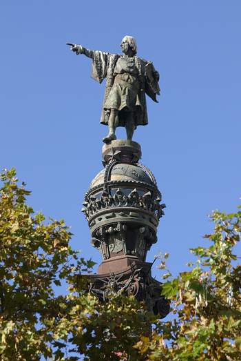 Kolumbussäule - Columbus-Statue mitten in Barcelona