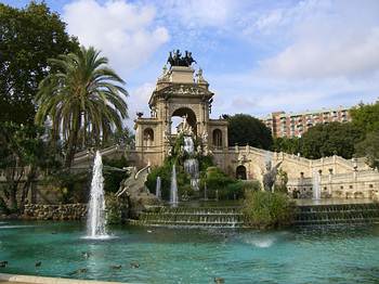 Parkanlage mit Brunnen