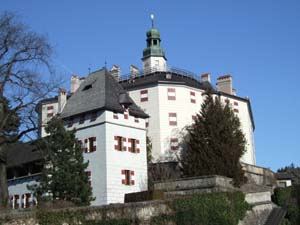 Schloß Ambras bei Innsbruck
