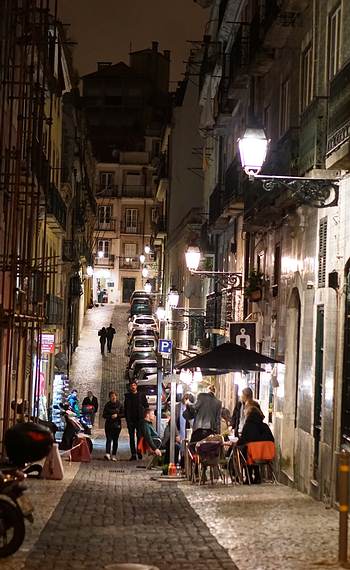 Gasse im Lissaboner Stadtteil Bairro Alto 