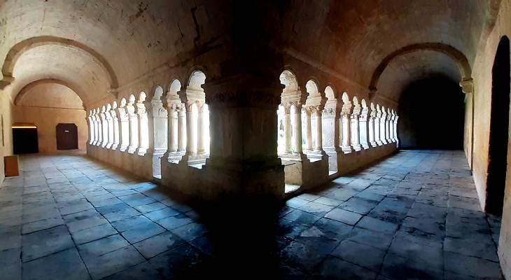 Kreuzgang im Kloster Sénanque