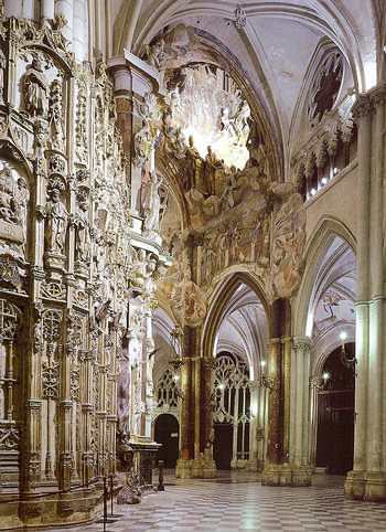 Kathedrale in Toledo. Wegen nötigem Lichteintritt wurde mit kalkulierter Kühnheit eine Wand im Dachgewölbe durchbohrt.
