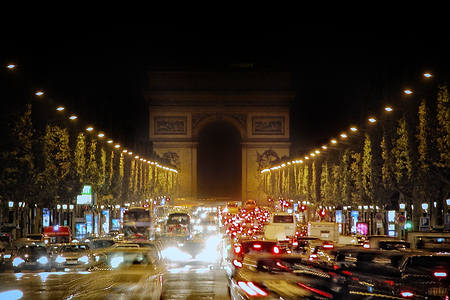 Champs-Elysées mit Triumphbogen