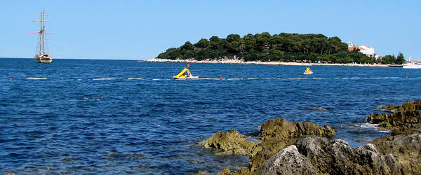 Klippen in der Bucht von Porec