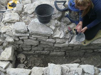 Ausgrabungen am Kloster in Osor