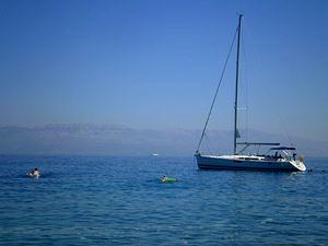 Mit dem Segelboot unterwegs