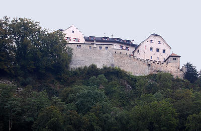 Vaduz - Festungsanlage vom Schloss Vaduz